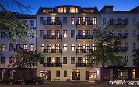 Luxoise Apartments